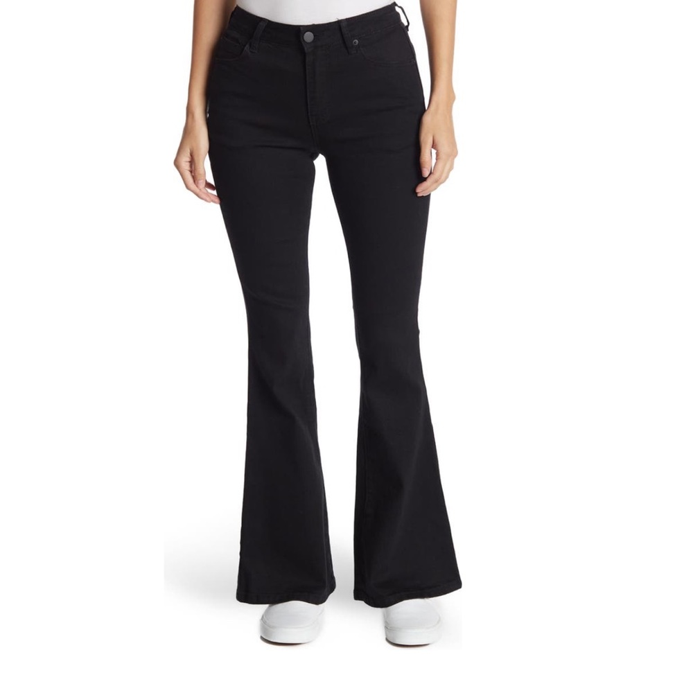 Abound Stretch Flare Jeans In Black Rinse Color- New With Tag- Reemoly